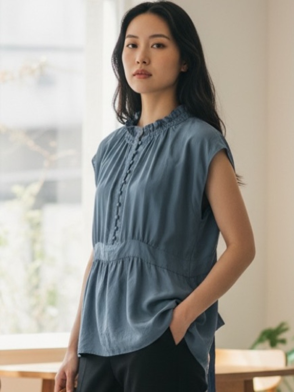 Eduardo Blanco 100% Silk Blouse Pleated Front Button-Down Tie Back Dusty Blue. L